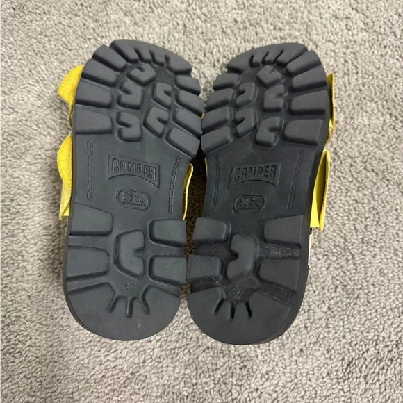 Camper Yellow Slides - Picture 5 of 7